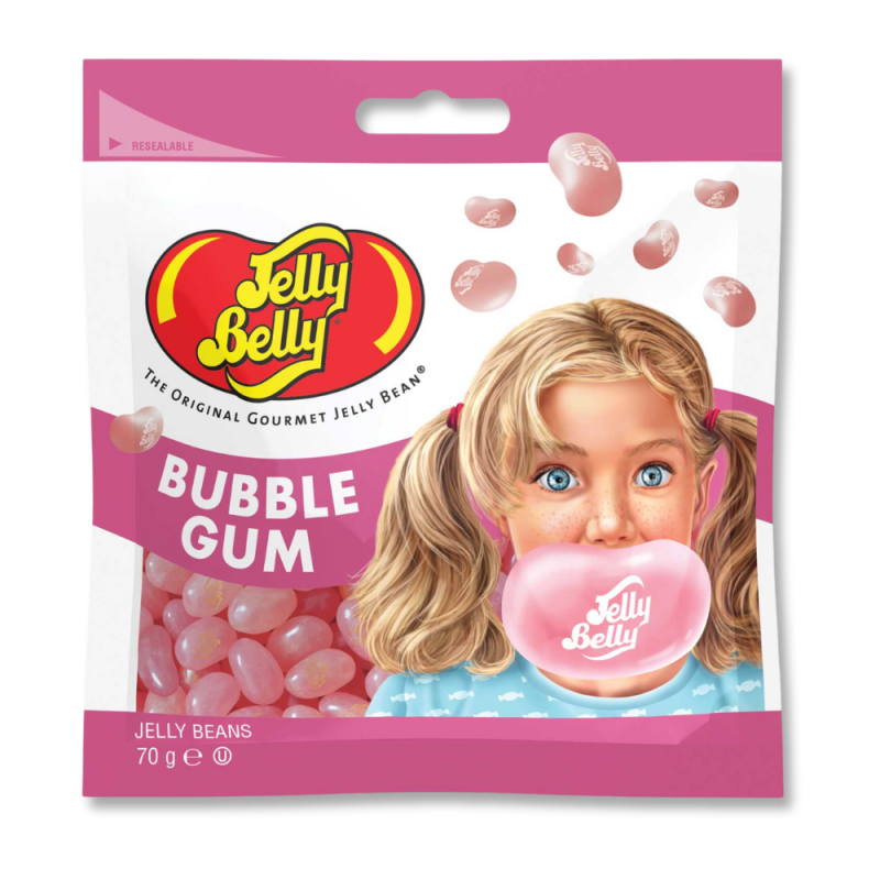 sachet de bonbon avec une petite fille blonde qui fait une bulle de chewing gum