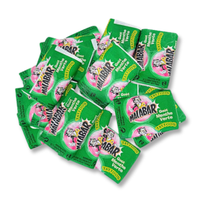 malabar menthe en individuel qui est un chewing-gum à la menthe avec un tatouage dans l'emballage