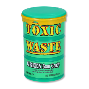 Mini bidon vert de toxic waste qui sont des bonbons ultra acidulé aux goûts de fruits verts
